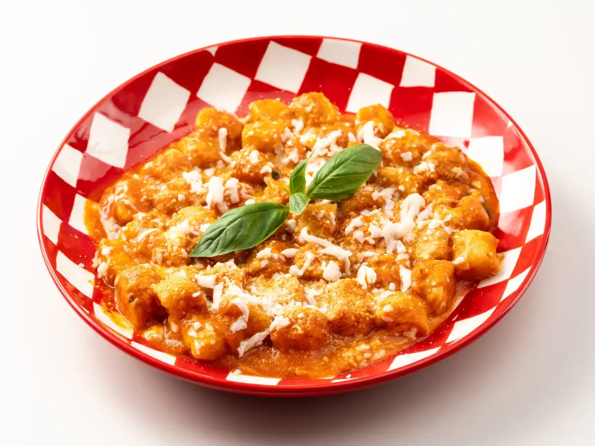 Gnocchi Di Ricotta Alla Sorrentina (V)
